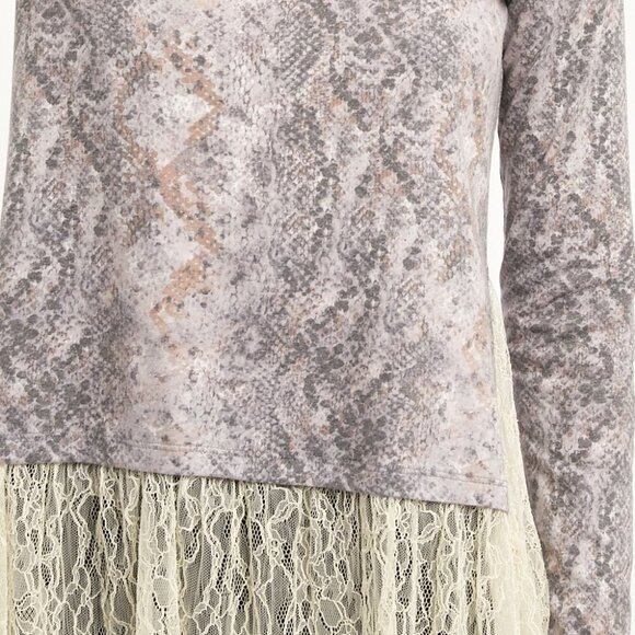 MYSTREE Gray Snakeskin Print Top with Cream Lace Hem Long Sleeve Boutique Blouse - Picture 8 of 8